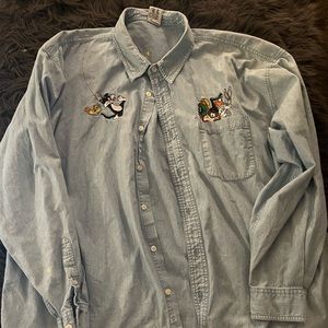 Warner Bros studio store vintage original. Men’s XXL looney tunes button down